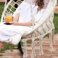 Hangstoel, Hangschommel, Hangstoel Met Een Dik Kussen, Tot 120 Kg Belastbaar, Voor Tuin, Balkon, Woonkamer, Terras, Scandinavische Stijl, Modern, Beige HMDC042M01 11 Hangstoel, Hangschommel, Hangstoel Met Een Dik Kussen, Tot 120 Kg Belastbaar, Voor Tuin, Balkon, Woonkamer, Terras, Scandinavische Stijl, Modern, Beige HMDC042M01 -Tuinmeubel Winkel 1200x1200 457